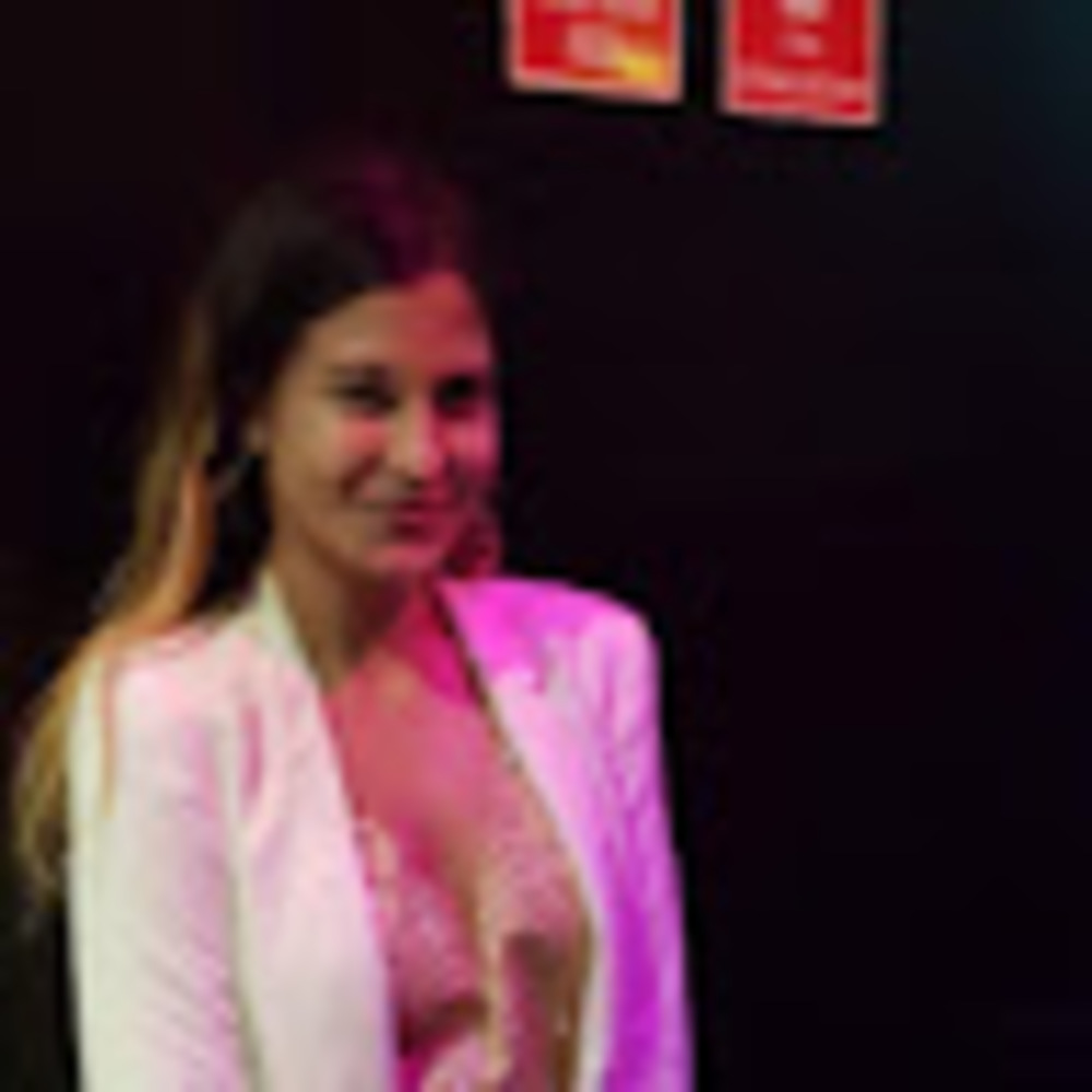 Meet your Posher, Jasmine